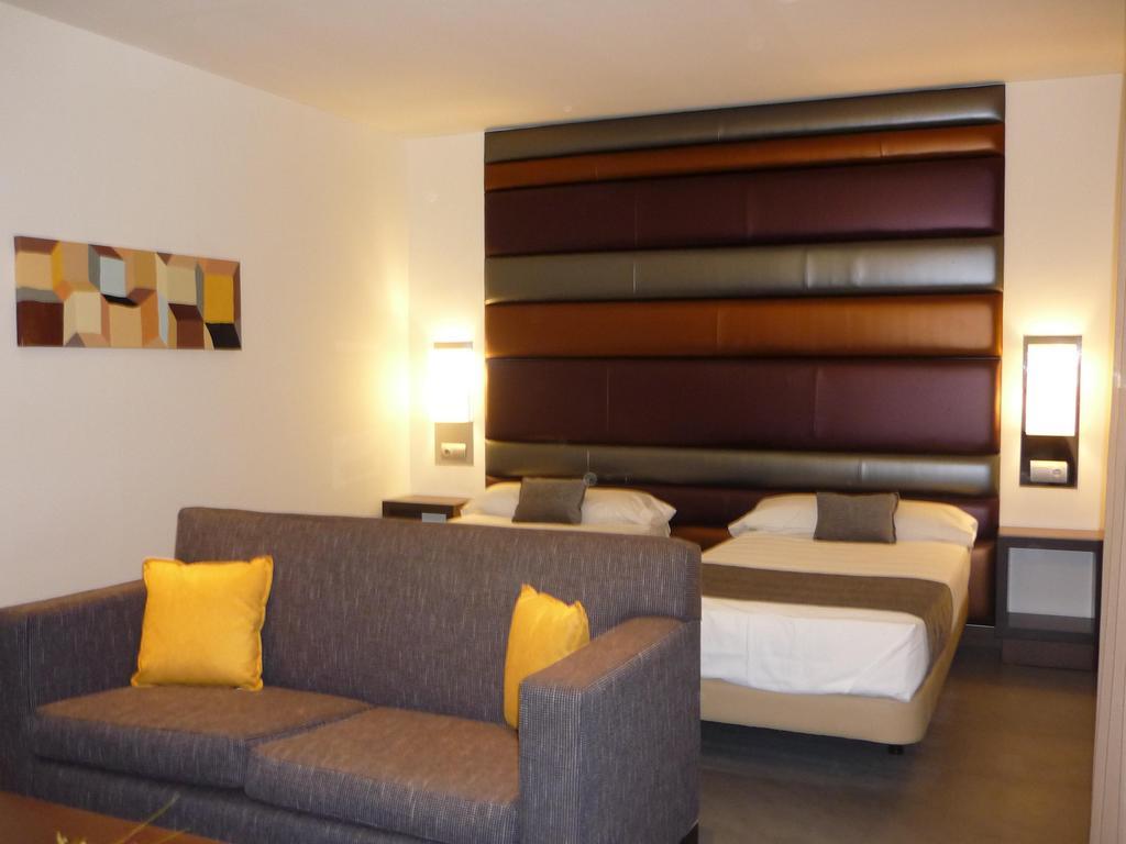 Hotelsefutbol Las Rozas de Madrid Room photo